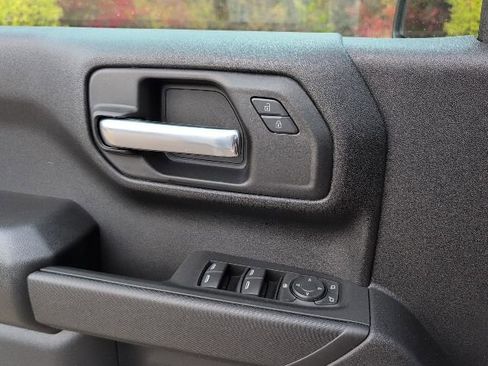 New 2026 Chevrolet Silverado 1500 Custom w/ LPO, Dark Essentials Package image 15