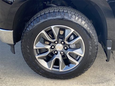 Used 2024 Chevrolet Silverado 1500 LT image 23