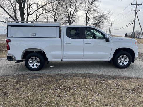 Used 2022 Chevrolet Silverado 1500 LT w/ Protection Package RWD image 6