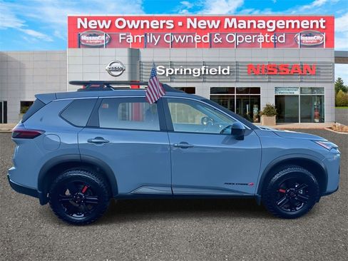 Certified 2025 Nissan Rogue SV image 4