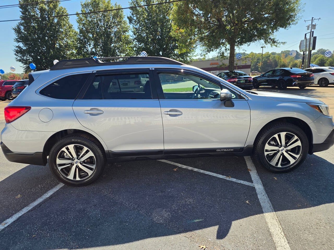 Used 2019 Subaru Outback 2.5i Limited AWD/4WD image 7