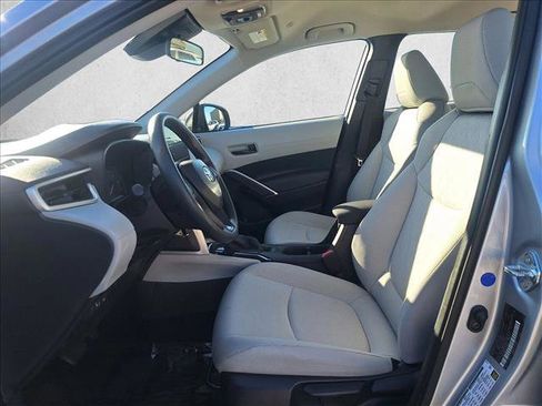 Certified 2024 Toyota Corolla Cross L image 10