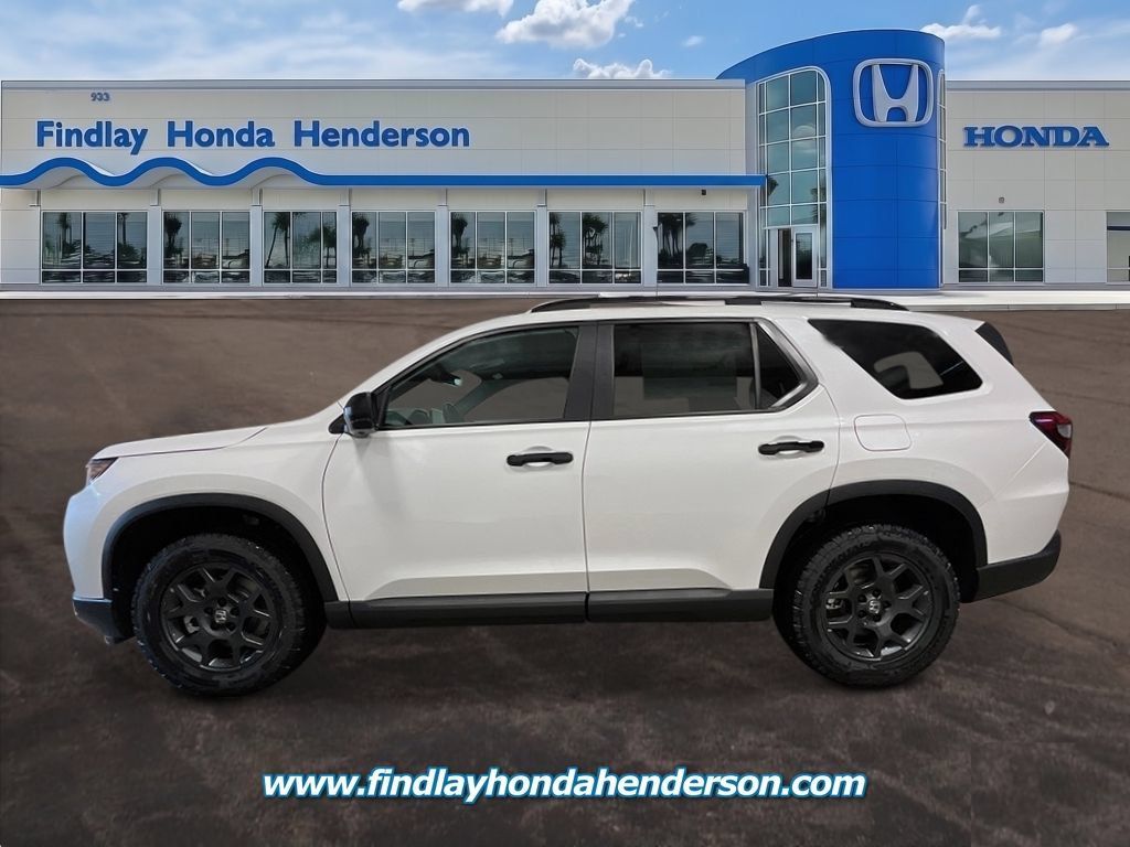 New 2026 Honda Pilot TrailSport image 2