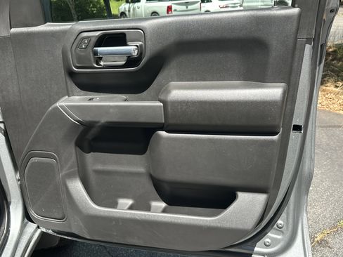 Used 2026 Chevrolet Silverado 1500 Custom Trail Boss w/ LPO, Dark Essentials Package AWD/4WD image 18