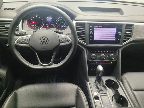 Used 2021 Volkswagen Atlas Cross Sport SE w/ Panoramic Sunroof Package FWD image 22