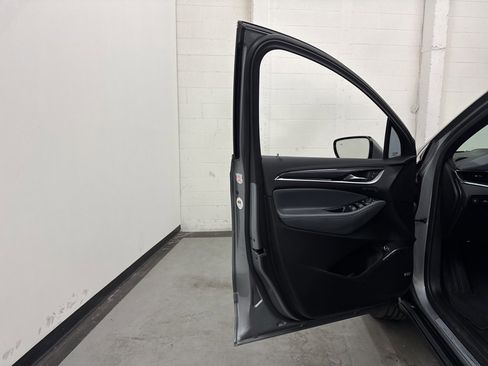 Used 2024 Buick Enclave Premium image 36