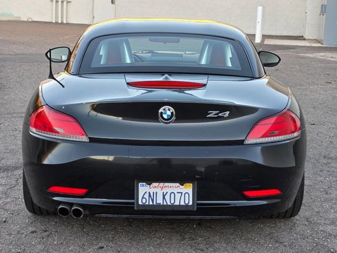 Used 2009 BMW Z4 sDrive30i image 14