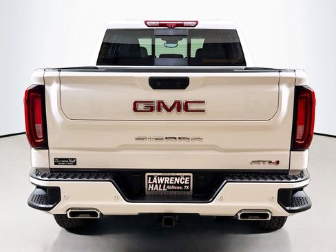 Certified 2026 GMC Sierra 1500 AT4 w/ AT4 Premium Package AWD/4WD image 5