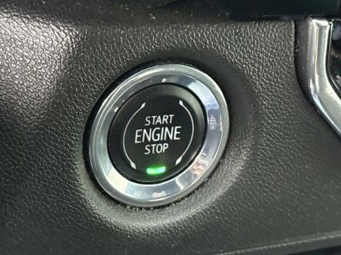 Used 2024 Chevrolet Colorado W/T w/ Safety Package image 23