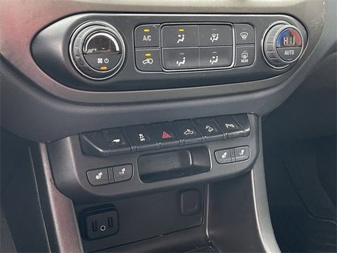 Used 2022 Chevrolet Colorado Z71 image 19