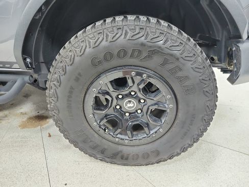 Used 2024 Ford Bronco Wildtrak AWD/4WD image 15