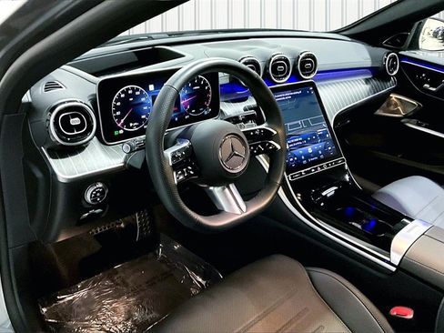 Used 2024 Mercedes-Benz C 300 4MATIC Sedan image 17