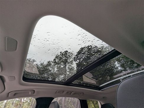 Used 2023 Volvo XC60 B5 Plus w/ Protection Package image 22