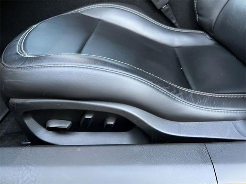 Used 2015 Chevrolet Corvette Stingray Coupe w/ 2LT Preferred Equipment Group image 25