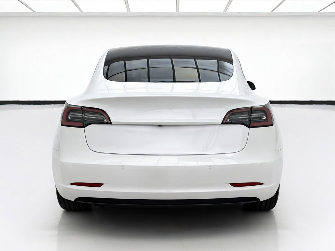 Used 2021 Tesla Model 3 Standard Range Plus RWD image 5