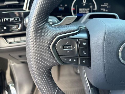 Used 2025 Lexus TX 500h AWD w/ Technology Package image 19