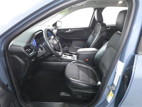 Used 2023 Ford Escape SE image 10