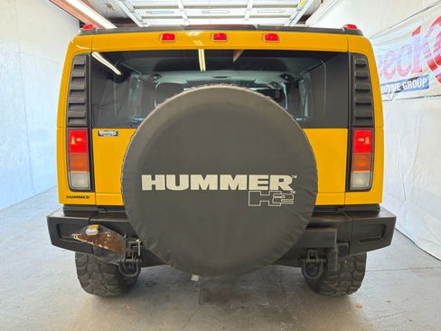 Used 2004 HUMMER H2 w/ Preferred Equipment Group AWD/4WD image 6