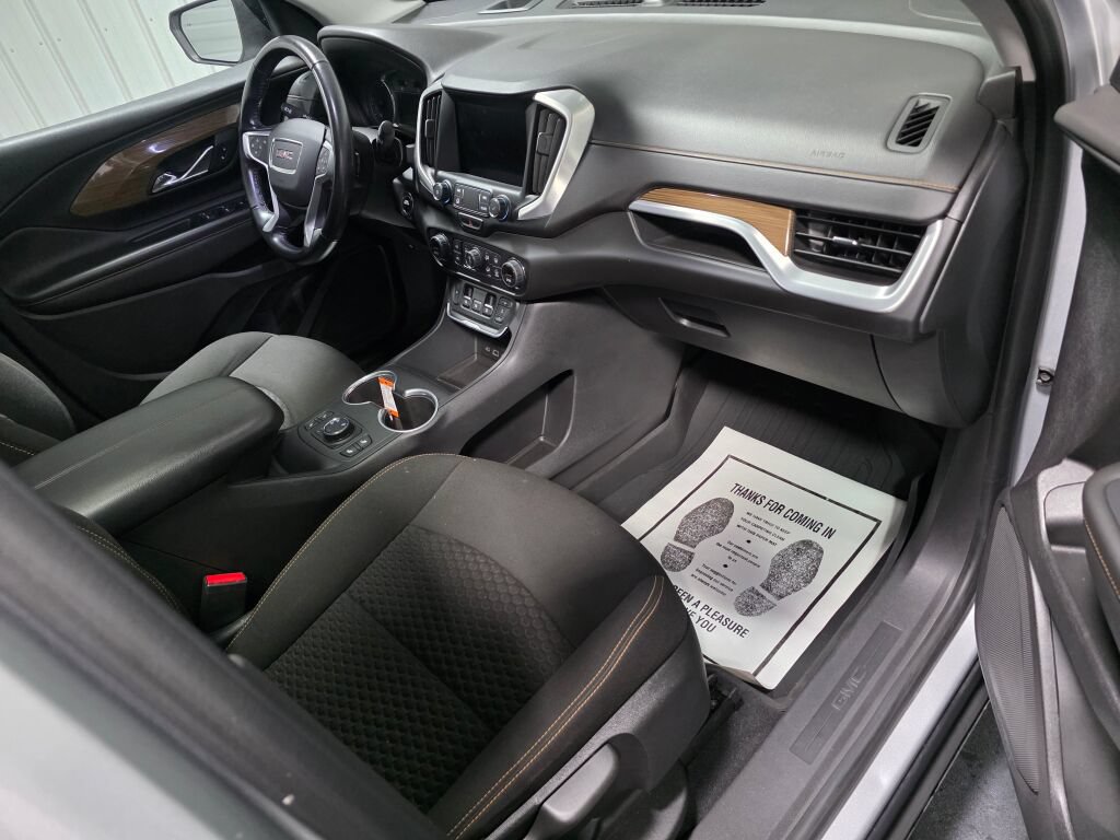Used 2021 GMC Terrain SLE w/ GMC Pro Grade Package AWD/4WD image 7