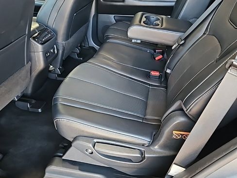 Used 2024 INFINITI QX60 Luxe image 24