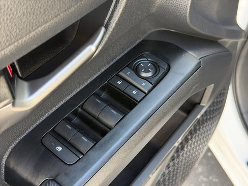Used 2025 Toyota Tacoma TRD Sport AWD/4WD image 13