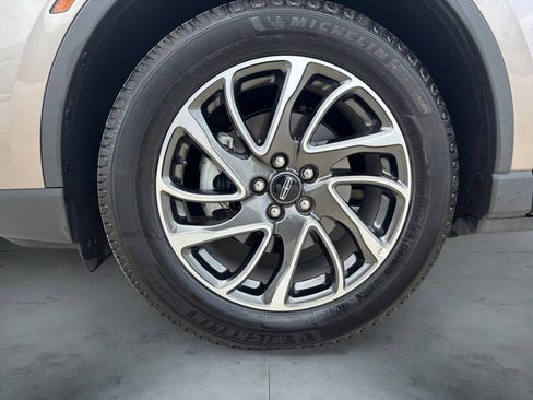 Used 2020 Lincoln Corsair FWD w/ Equipment Group 101A image 15