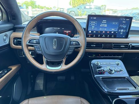 Certified 2023 Lincoln Nautilus Black Label AWD/4WD image 17