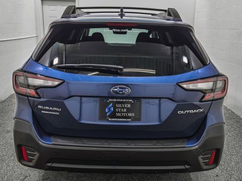 Used 2020 Subaru Outback Premium image 7