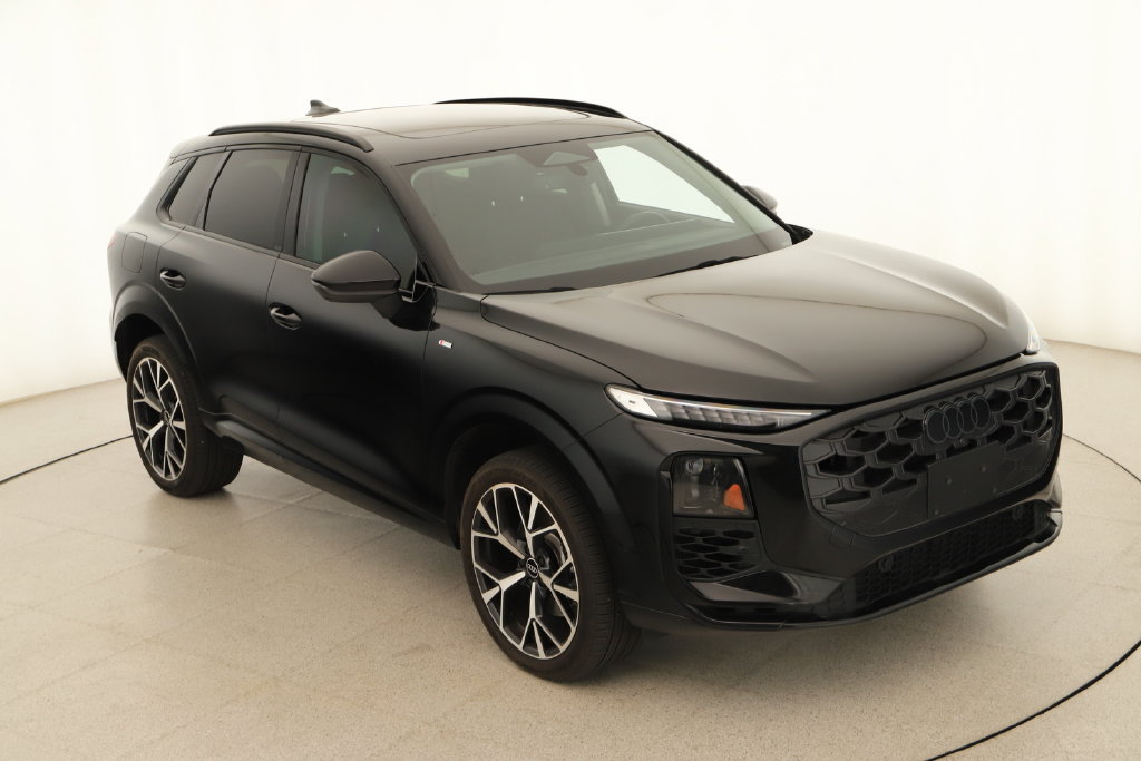 Certified 2026 Audi Q3 quattro 2.0T AWD/4WD image 35
