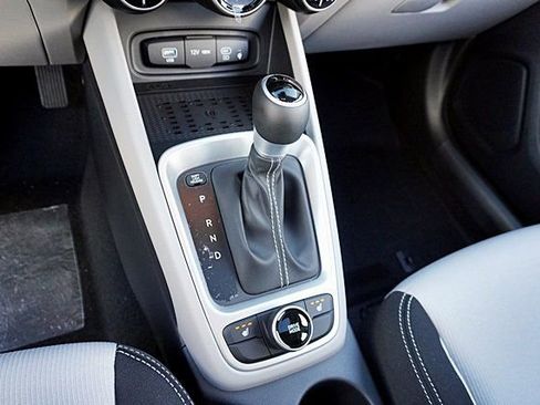 New 2026 Hyundai Venue SEL image 34