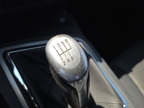 Used 2013 Dodge Challenger R/T RWD image 27