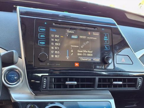 Used 2017 Toyota Mirai FWD image 6