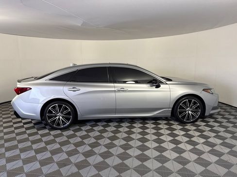 Used 2022 Toyota Avalon Touring w/ Advanced Safety Package FWD image 6