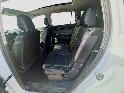 Used 2023 Volkswagen Atlas SEL R-Line image 24