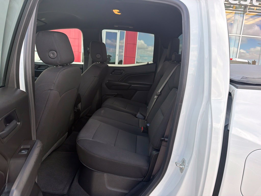 Used 2025 Chevrolet Colorado Trail Boss AWD/4WD image 16