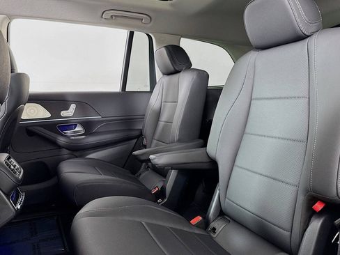 New 2026 Mercedes-Benz GLS 450 4MATIC image 7