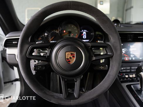 Used 2018 Porsche 911 GT3 image 20