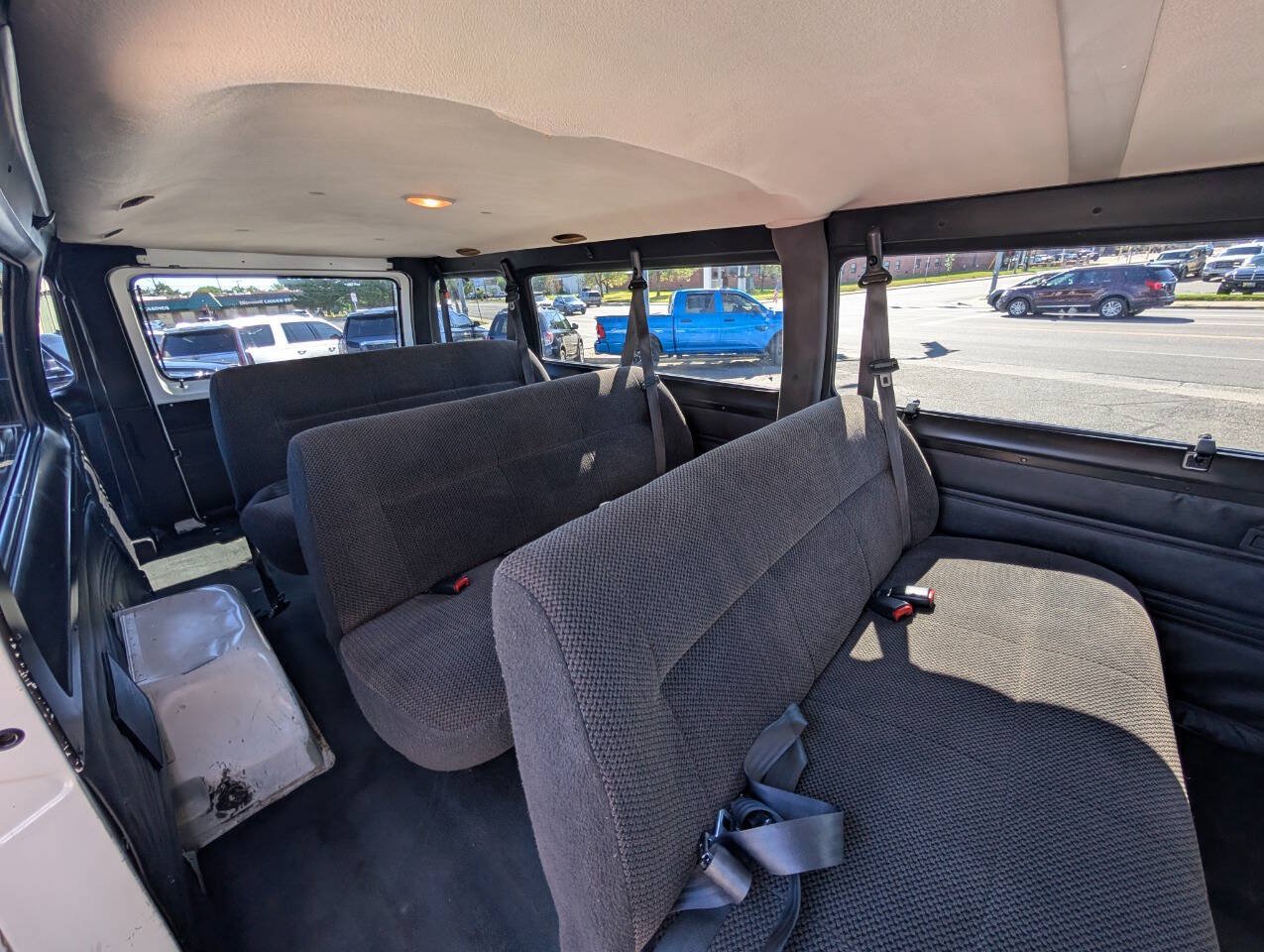 Used 2002 Dodge B3500 RWD image 17