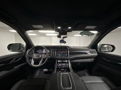 Used 2023 GMC Yukon XL Denali w/ Denali Reserve Package image 21