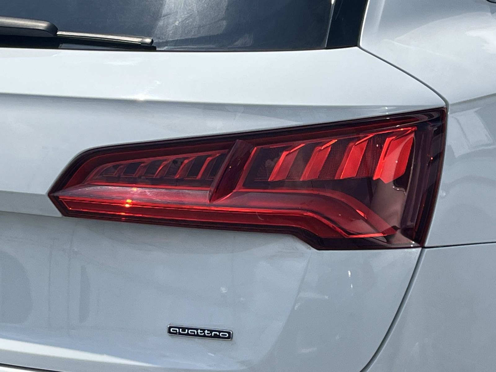 Used 2019 Audi Q5 2.0T Premium Plus w/ Premium Plus Package AWD/4WD image 8