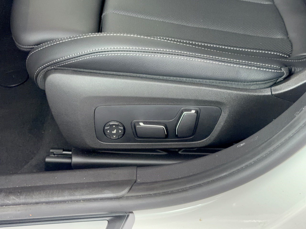 Used 2026 BMW 330i Sedan RWD image 16