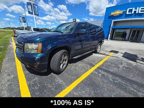 Used 2007 Chevrolet Suburban LT AWD/4WD image 1