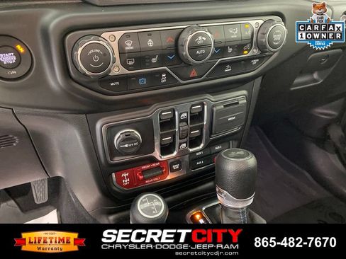 Used 2023 Jeep Wrangler Unlimited Rubicon 4xe w/ Cold Weather Group AWD/4WD image 23