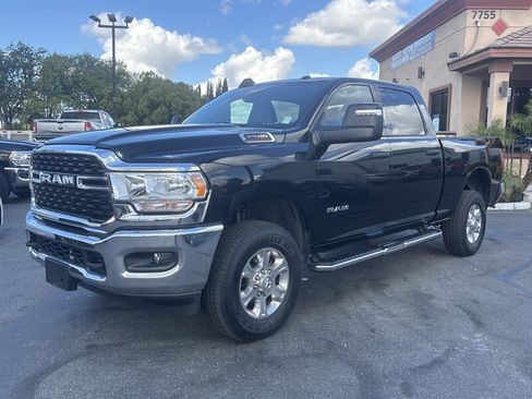 Used 2024 RAM 2500 Big Horn w/ Bed Utility Group image 2