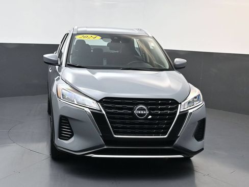 Used 2024 Nissan Kicks SV FWD image 8