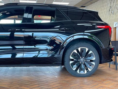 Used 2024 Chevrolet Blazer EV RS RWD image 6