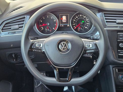 Used 2021 Volkswagen Tiguan S FWD image 14