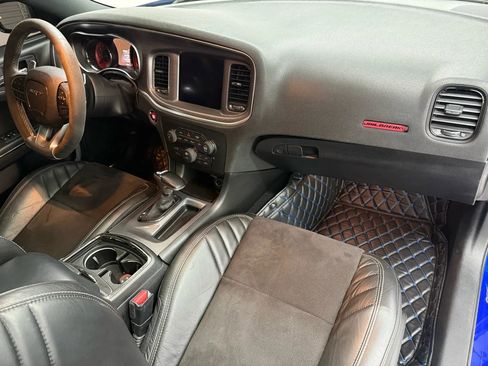 Used 2022 Dodge Charger SRT Hellcat w/ Harman/Kardon Audio Group image 19