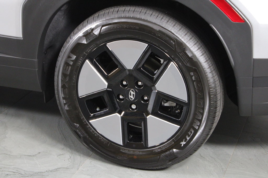 Certified 2026 Hyundai Santa Fe SEL FWD image 15