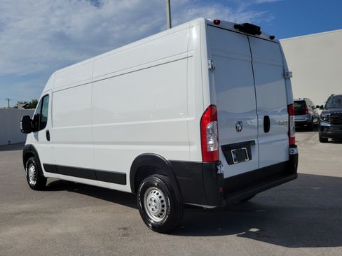 Used 2026 RAM ProMaster 2500 w/ Convenience Group FWD image 7